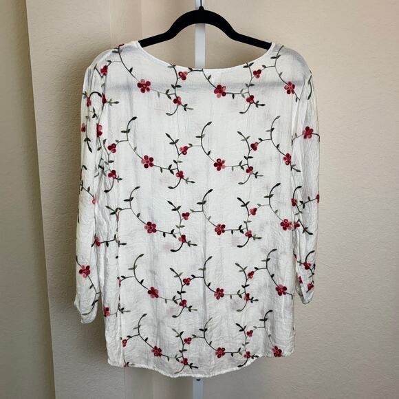 Anthropologie Kindred Embroidered White Floral Gauzy Boho Top Shirt Size Large - Picture 2 of 5